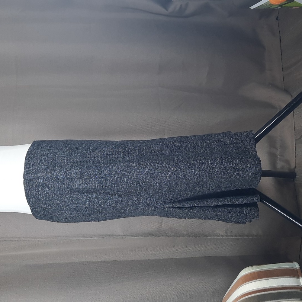 Les Copains grey virgin wool blend skirt, size 10 - Picture 4 of 11
